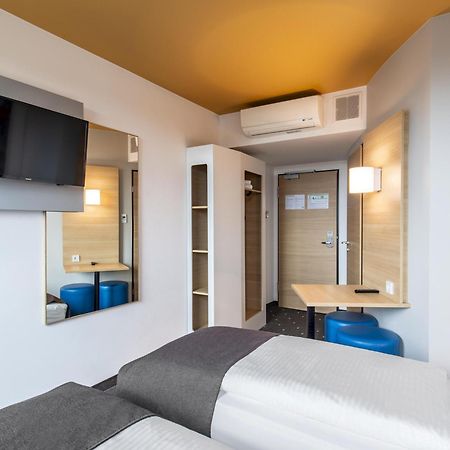 B&B Hotel لاندشوت المظهر الخارجي الصورة