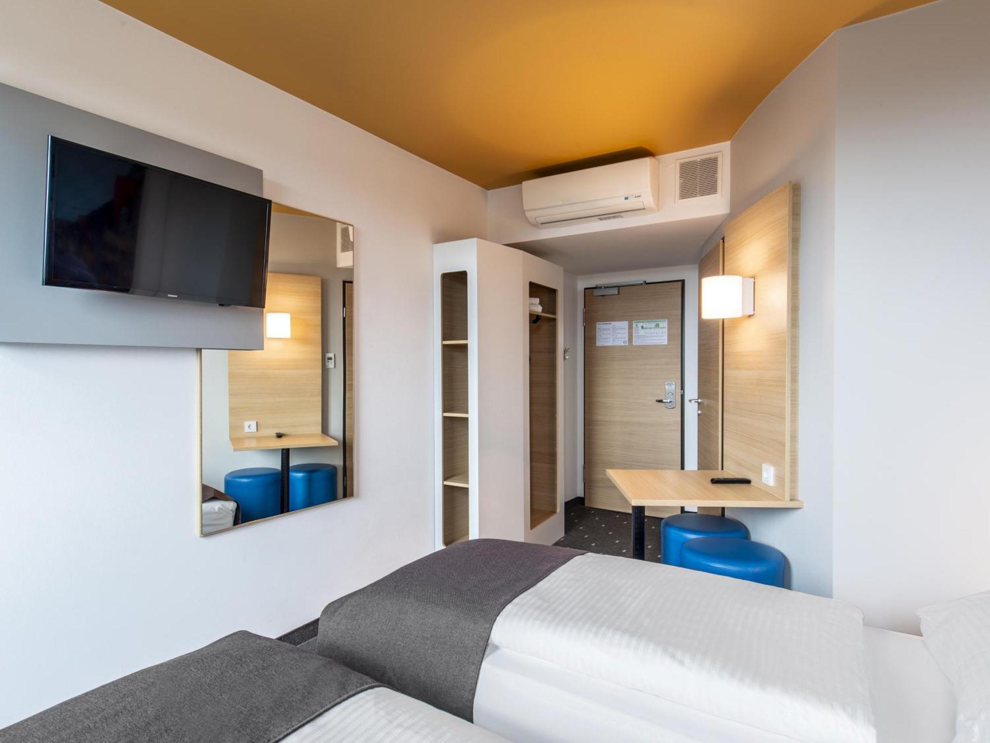 B&B Hotel لاندشوت المظهر الخارجي الصورة