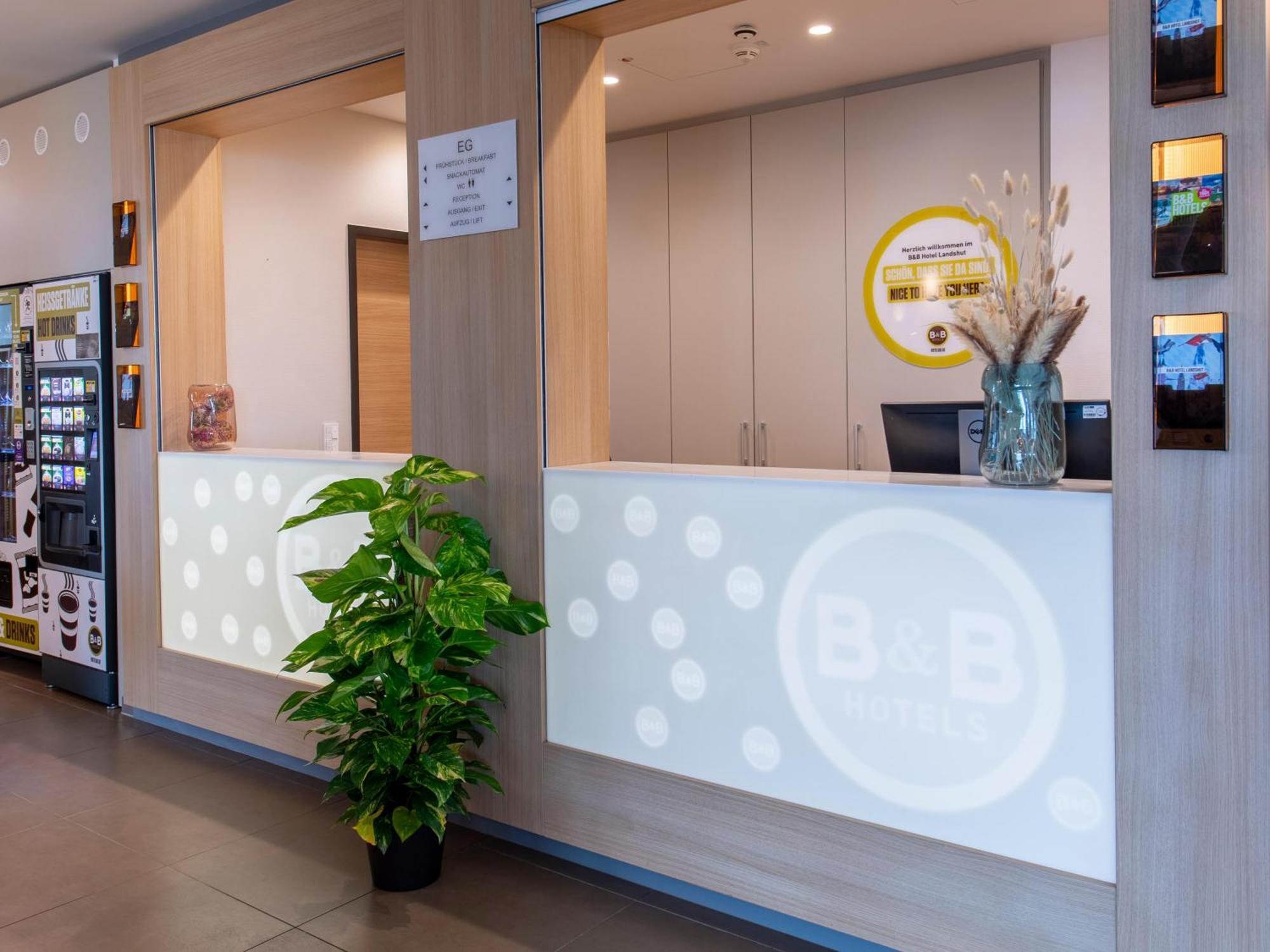 B&B Hotel لاندشوت المظهر الخارجي الصورة