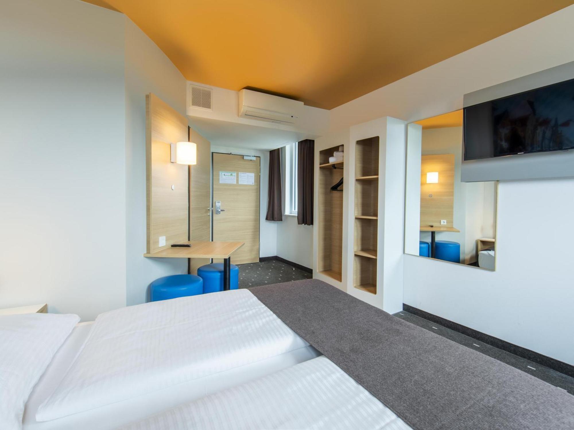 B&B Hotel لاندشوت المظهر الخارجي الصورة