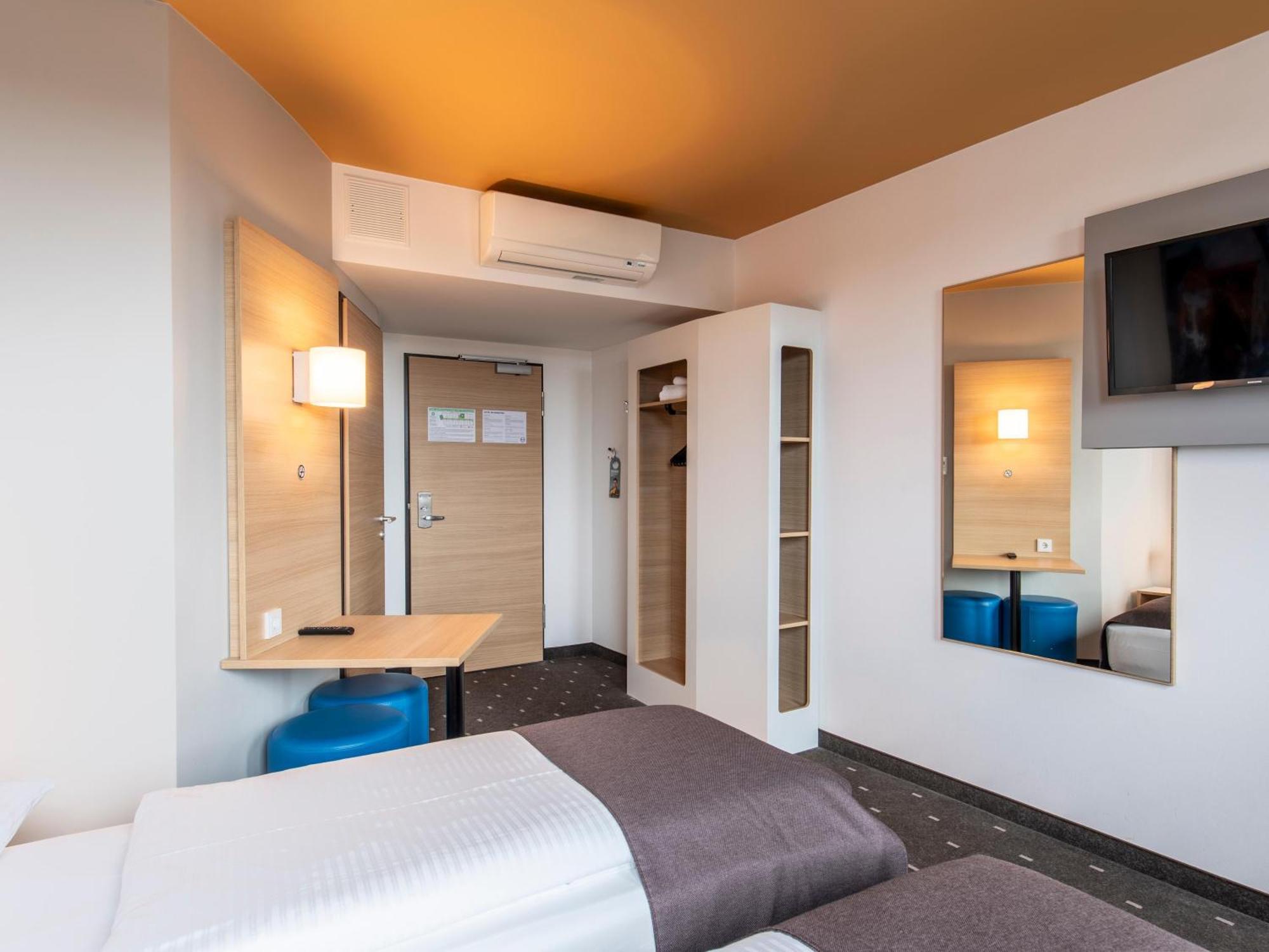 B&B Hotel لاندشوت المظهر الخارجي الصورة